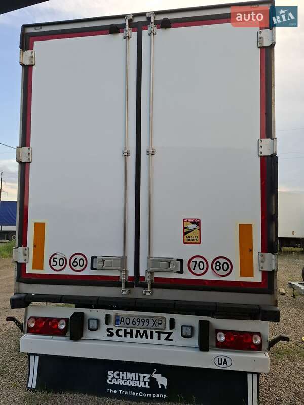 Рефрижератор Schmitz Cargobull SAF 2004 в Иршаве