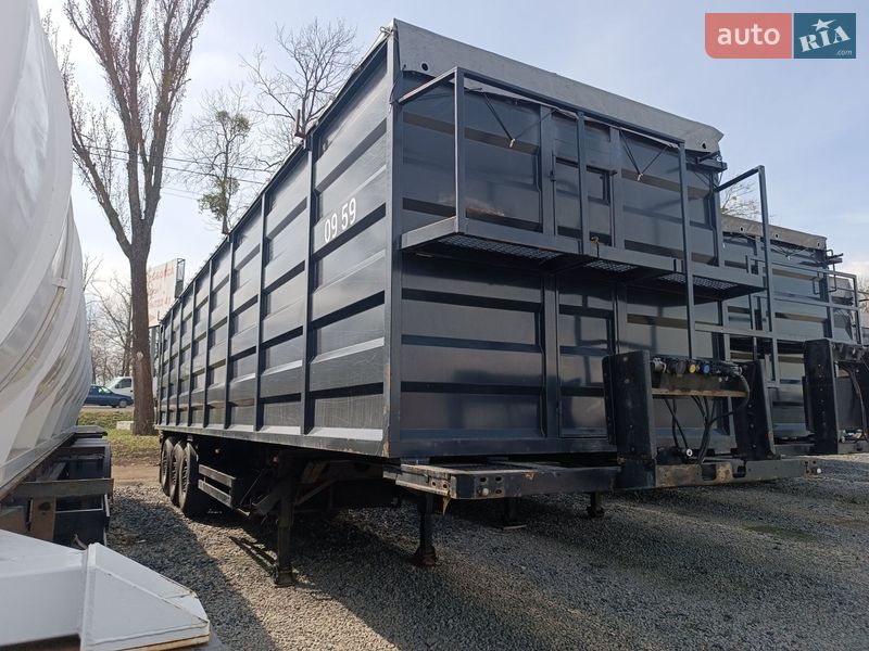 Самоскид напівпричіп Kogel SAF 2004 в Умані
