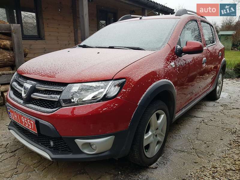 Позашляховик / Кросовер Dacia Sandero StepWay 2014 в Чернігові