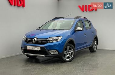 Хетчбек Renault Sandero StepWay 2017 в Києві