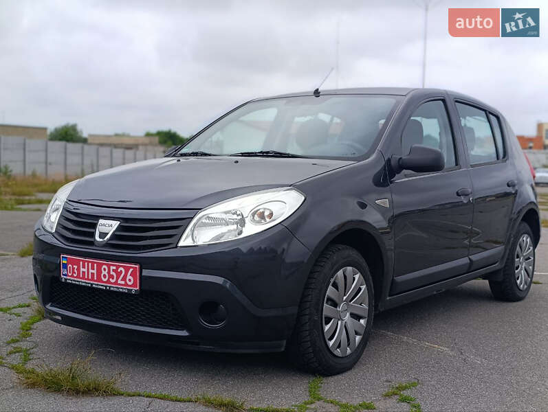 Хэтчбек Dacia Sandero 2009 в Виннице Хэтчбек Dacia Sandero 2009 в Виннице