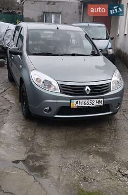 Хетчбек Renault Sandero 2011 в Дніпрі