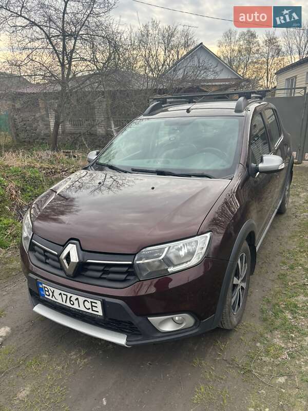 Хэтчбек Renault Sandero 2017 в Полонном Хэтчбек Renault Sandero 2017 в Полонном