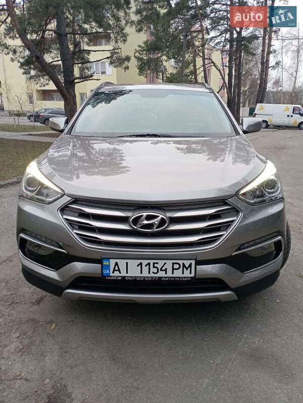 Позашляховик / Кросовер Hyundai Santa FE 2016 в Вишгороді