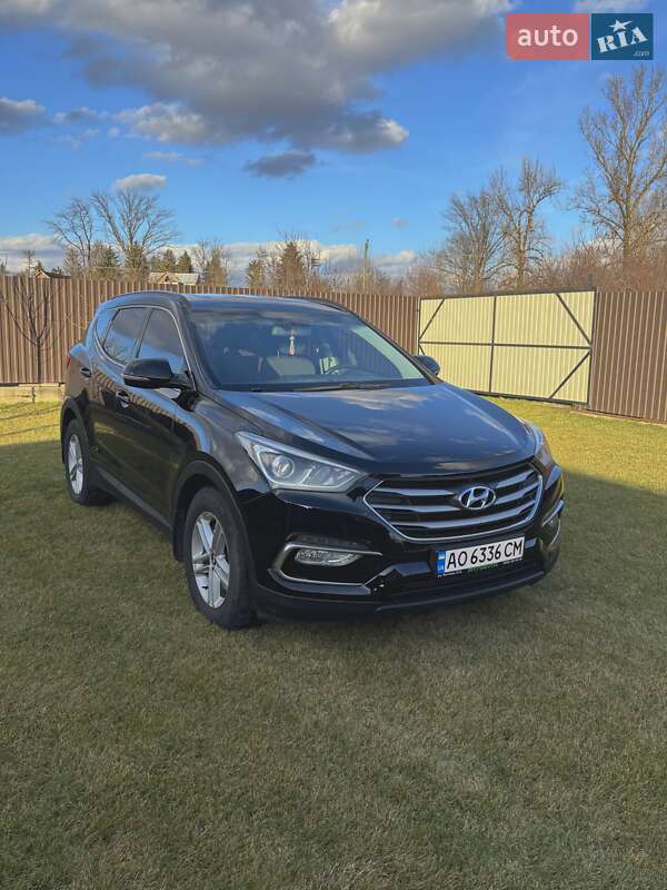 Внедорожник / Кроссовер Hyundai Santa FE 2016 в Тячеве