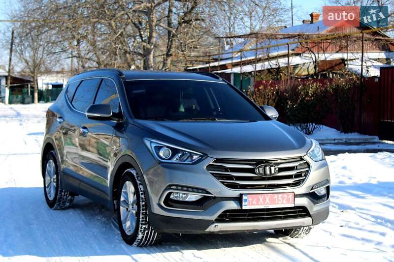 Внедорожник / Кроссовер Hyundai Santa FE 2016 в Подольске