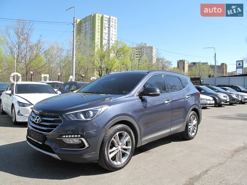Внедорожник / Кроссовер Hyundai Santa FE 2016 в Киеве