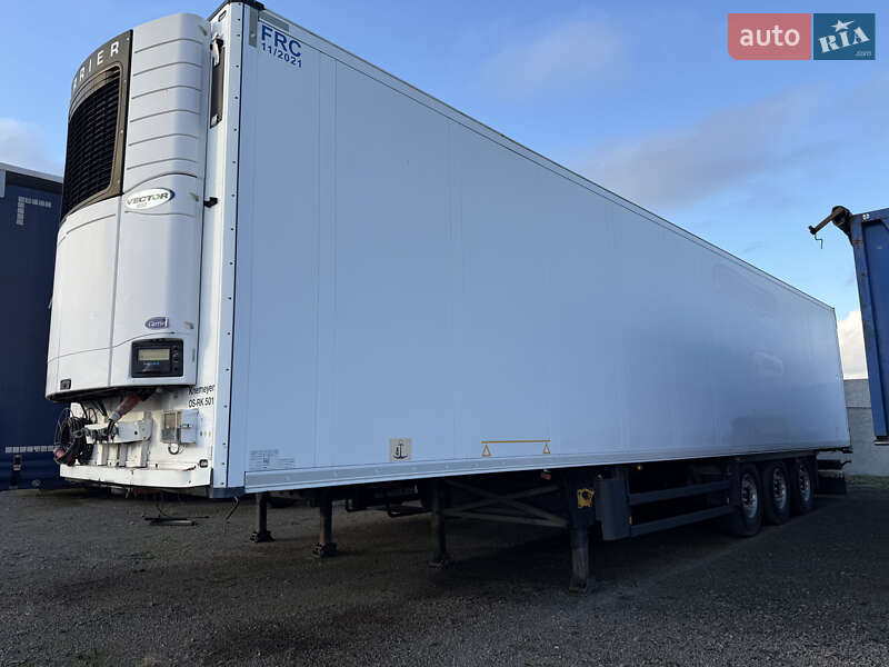 Рефрижератор полуприцеп Schmitz Cargobull SCB S3T 2012 в Сарнах