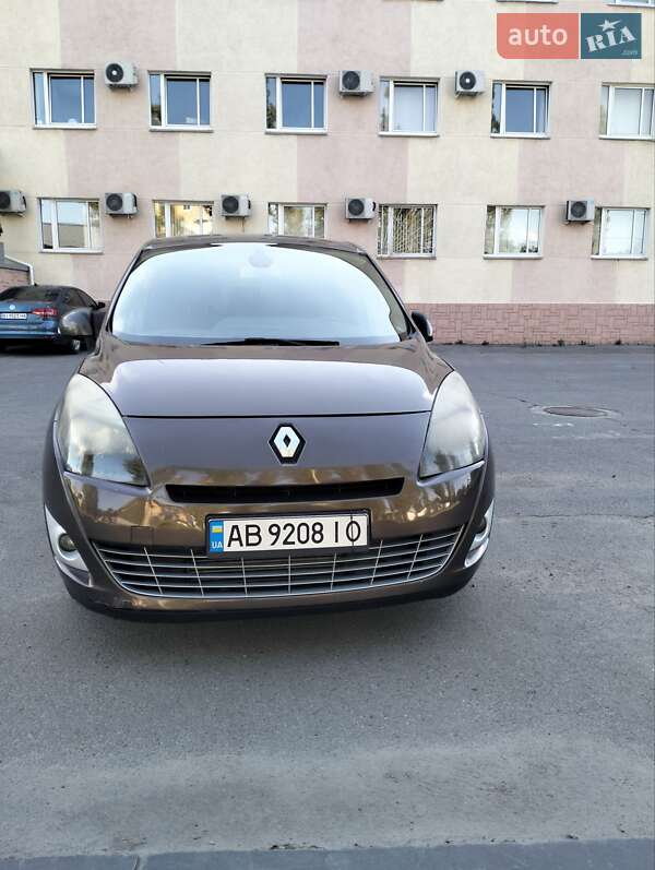 Минивэн Renault Scenic 2010 в Полтаве