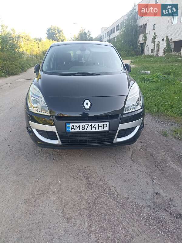 Минивэн Renault Scenic 2011 в Житомире