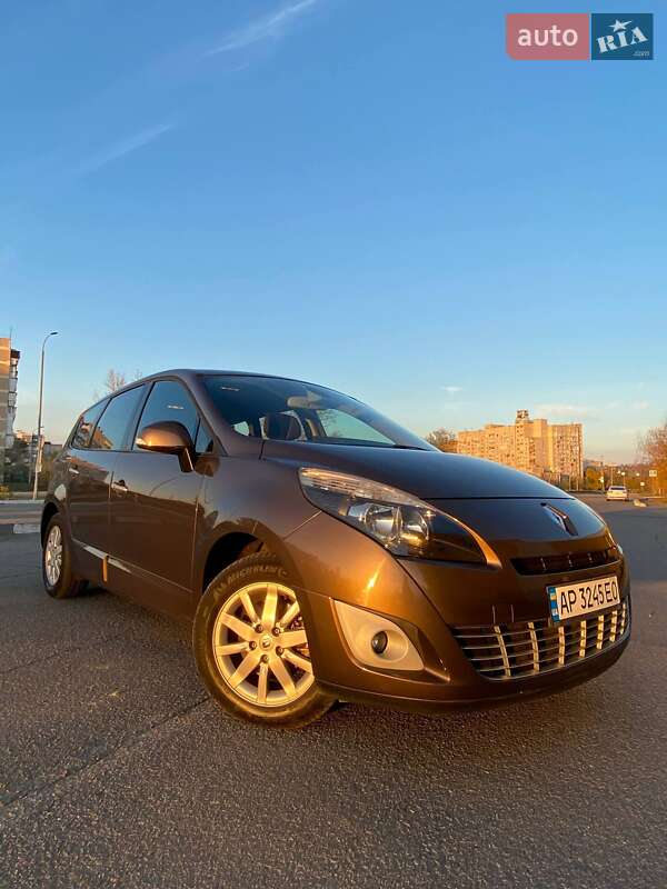 Мінівен Renault Scenic 2010 в Запоріжжі