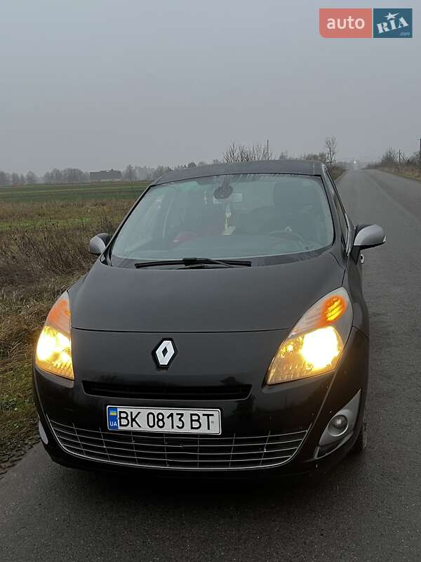 Минивэн Renault Scenic 2011 в Костополе