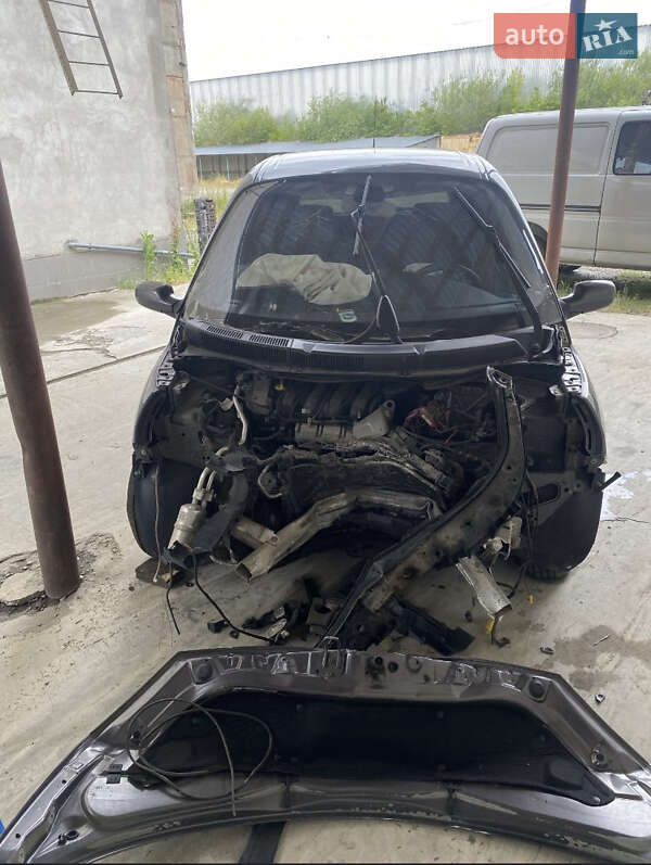 Минивэн Renault Scenic 2003 в Ивано-Франковске