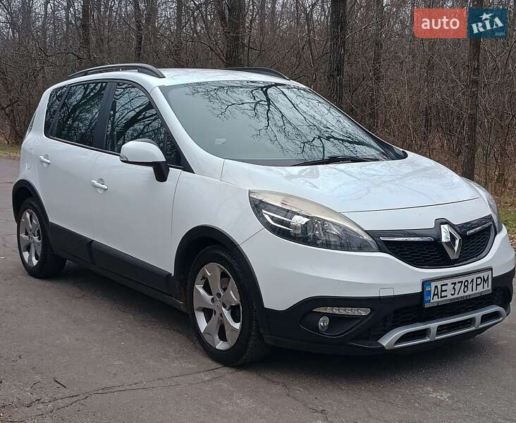 Минивэн Renault Scenic 2013 в Кривом Роге Минивэн Renault Scenic 2013 в Кривом Роге