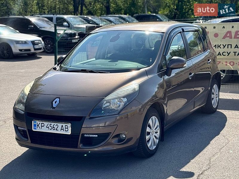 Минивэн Renault Scenic 2009 в Запорожье