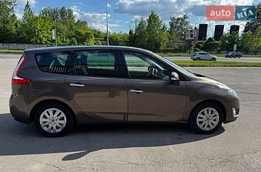 Мінівен Renault Scenic 2009 в Львові