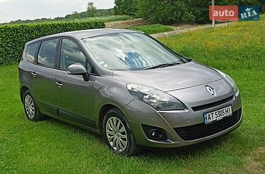 Мінівен Renault Scenic 2011 в Косові