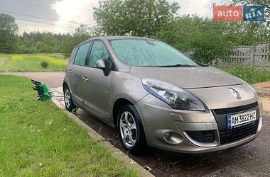 Минивэн Renault Scenic 2011 в Брусилове