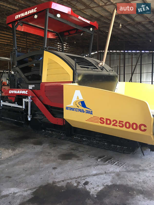 Асфальтоукладчик Dynapac SD 2011 в Залещиках