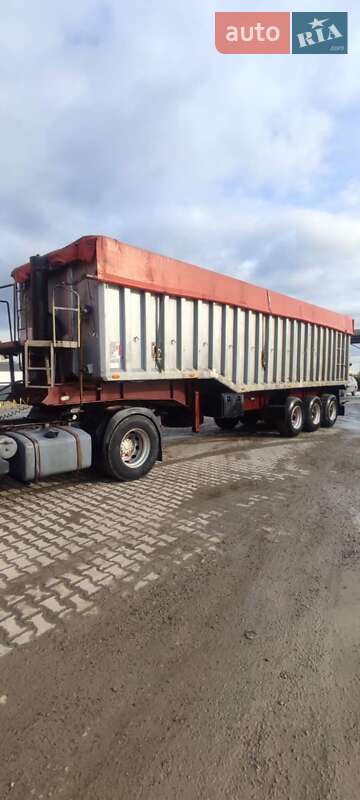 Самоскид напівпричіп Kelberg SDC 1992 в Чернівцях Самоскид напівпричіп Kelberg SDC 1992 в Чернівцях