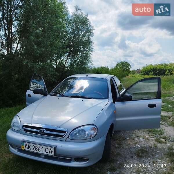 Седан ЗАЗ Sens 2011 в Жовкве