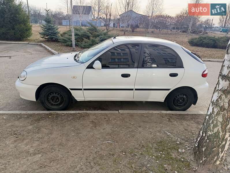 Хэтчбек ЗАЗ Sens 2013 в Белой Церкви