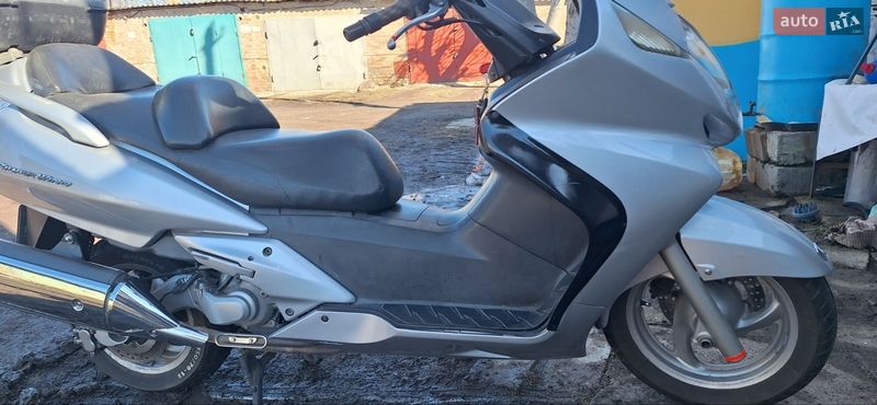Макси-скутер Honda Silver Wing 600 2001 в Кропивницком