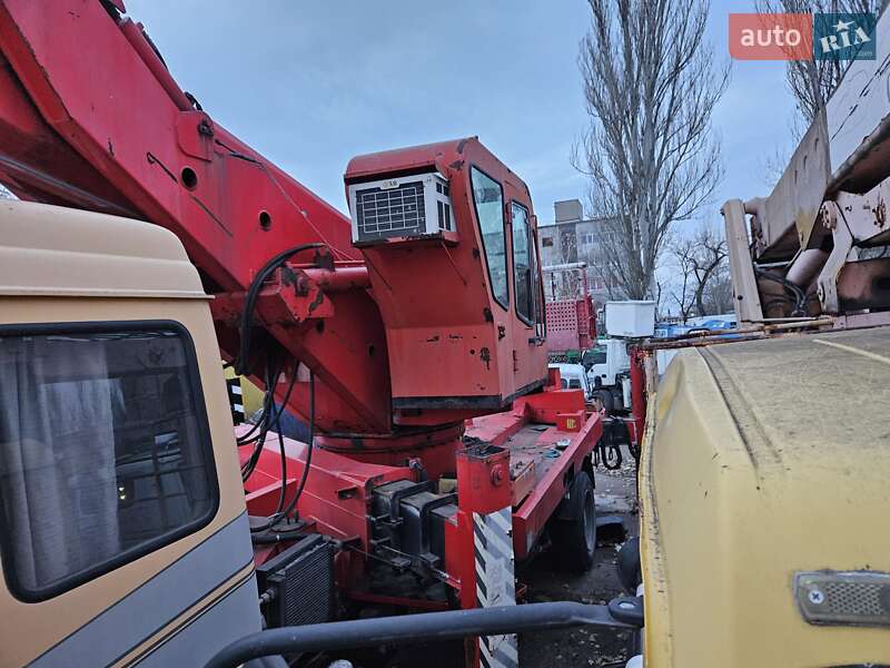 Автовишка Mercedes-Benz SK-Series 1996 в Одесі Автовишка Mercedes-Benz SK-Series 1996 в Одесі