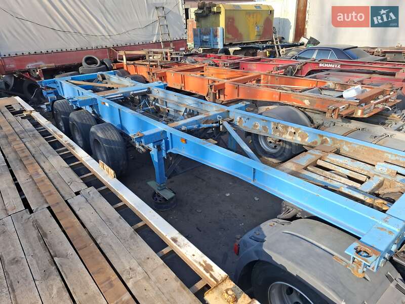 Контейнеровоз полуприцеп Montracon SMR 2000 в Одессе