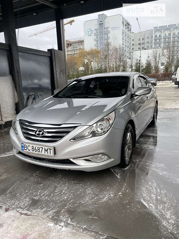 Седан Hyundai Sonata 2014 в Львове Седан Hyundai Sonata 2014 в Львове