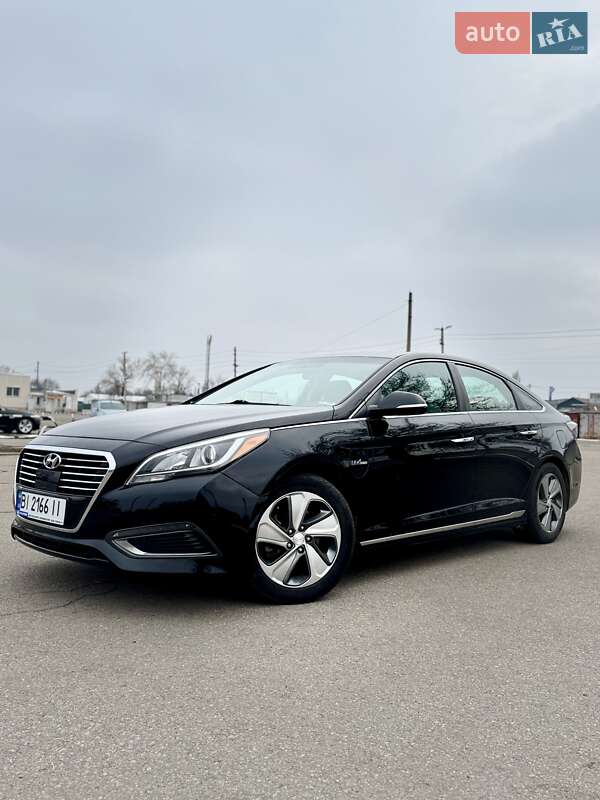 Седан Hyundai Sonata 2015 в Кременчуці