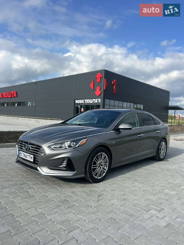 Седан Hyundai Sonata 2018 в Львове
