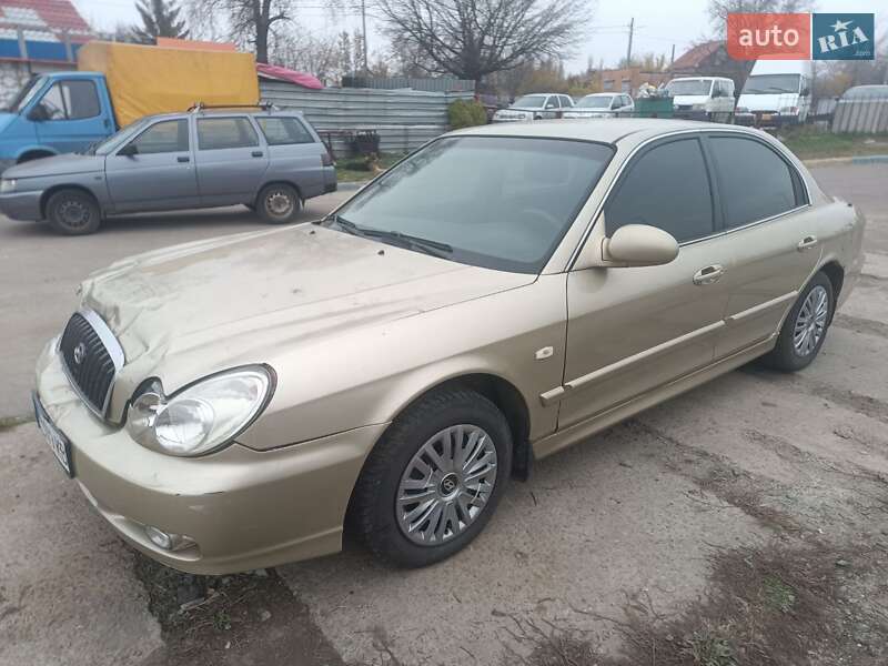 Седан Hyundai Sonata 2004 в Киеве