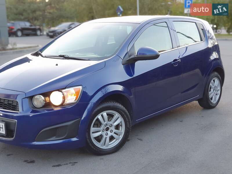 Хэтчбек Chevrolet Sonic 2013 в Днепре