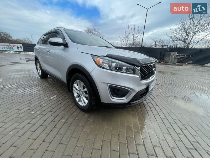 Внедорожник / Кроссовер Kia Sorento 2016 в Ивано-Франковске
