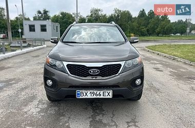 Внедорожник / Кроссовер Kia Sorento 2011 в Каменец-Подольском