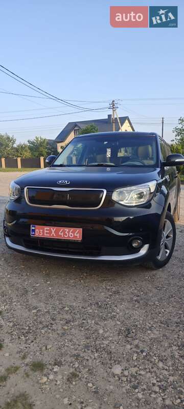 Внедорожник / Кроссовер Kia Soul EV 2016 в Новояворовске