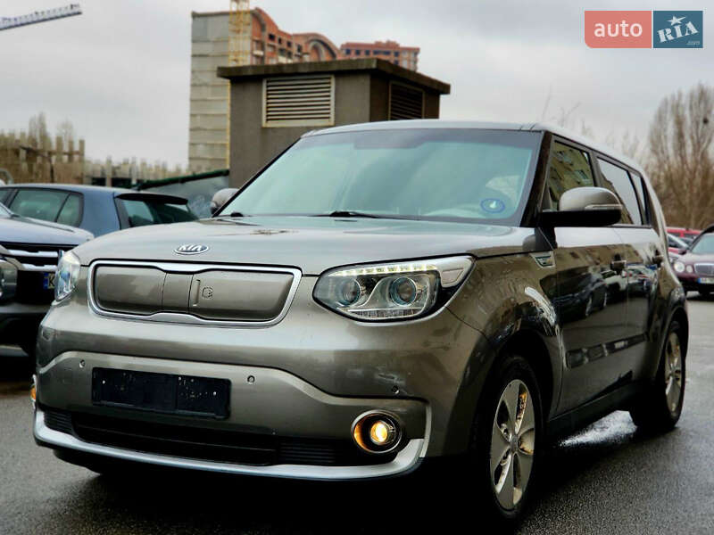 Внедорожник / Кроссовер Kia Soul EV 2015 в Киеве