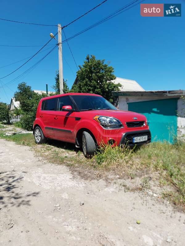 Внедорожник / Кроссовер Kia Soul 2012 в Каменском