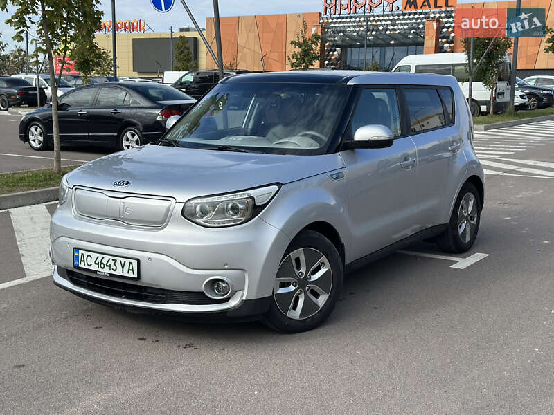 Внедорожник / Кроссовер Kia Soul 2017 в Ровно Внедорожник / Кроссовер Kia Soul 2017 в Ровно