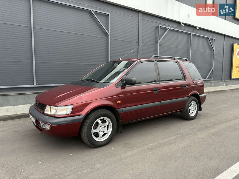 Минивэн Mitsubishi Space Wagon 1998 в Киеве