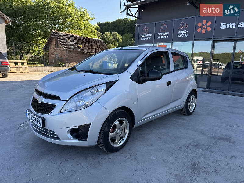 Хетчбек Chevrolet Spark 2011 в Тернополі
