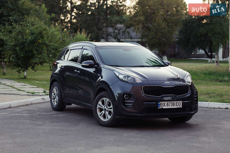 Внедорожник / Кроссовер Kia Sportage 2017 в Староконстантинове