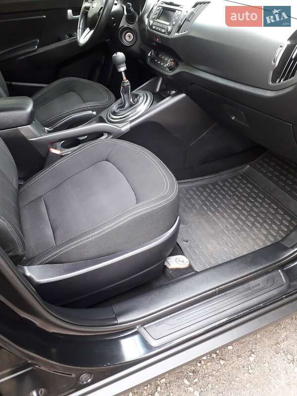 Внедорожник / Кроссовер Kia Sportage 2013 в Запорожье