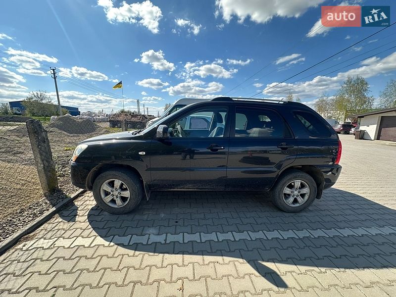 Позашляховик / Кросовер Kia Sportage 2008 в Івано-Франківську