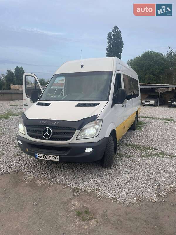 Міський автобус Mercedes-Benz Sprinter 2011 в Кривому Розі Міський автобус Mercedes-Benz Sprinter 2011 в Кривому Розі