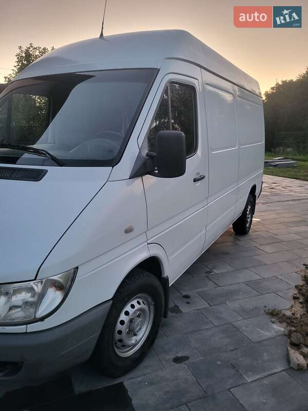 Вантажний фургон Mercedes-Benz Sprinter 2005 в Луцьку