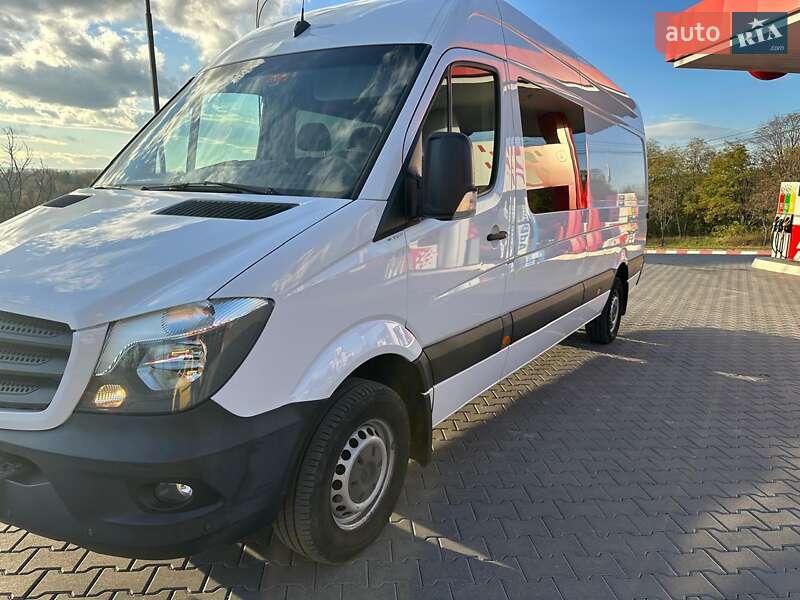 Грузопассажирский фургон Mercedes-Benz Sprinter 2015 в Черновцах