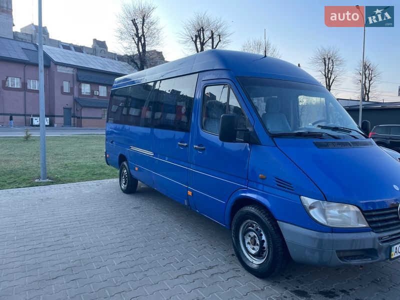 Туристический / Междугородний автобус Mercedes-Benz Sprinter 2002 в Шептицькому