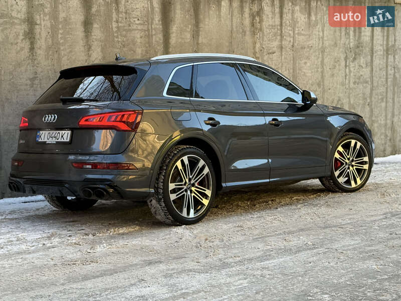 Внедорожник / Кроссовер Audi SQ5 2017 в Киеве